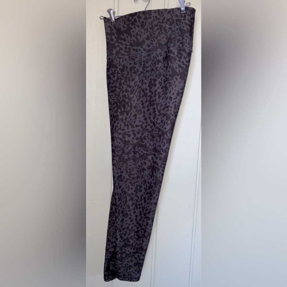 Old Navy Active Women’s XXL Cheetah Print Legging